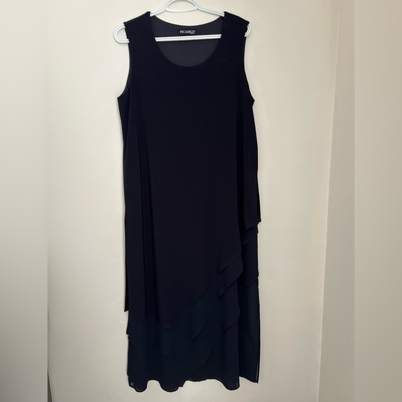 Black Asymmetrical Sheath Dress for Cocktail Events - Picture 1 of 6